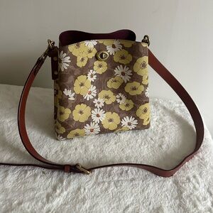 COACH Willow Bucket Bag Signature Canvas Floral Print Crossbody